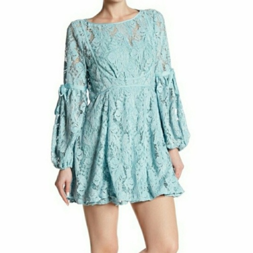NWT Free People Rubi Lace Tied Bell Sleeve Romantic
Mini Dress